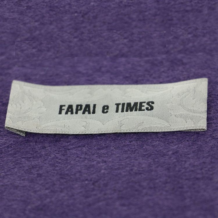 Sew On Iron On Woven Apparel Tags / Rectangle Woven Fabric Labels